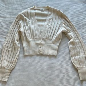 Aritzia Wilfred Plunge front cardigan